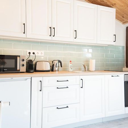 Natura Apartman Tiszafuered Buitenkant foto