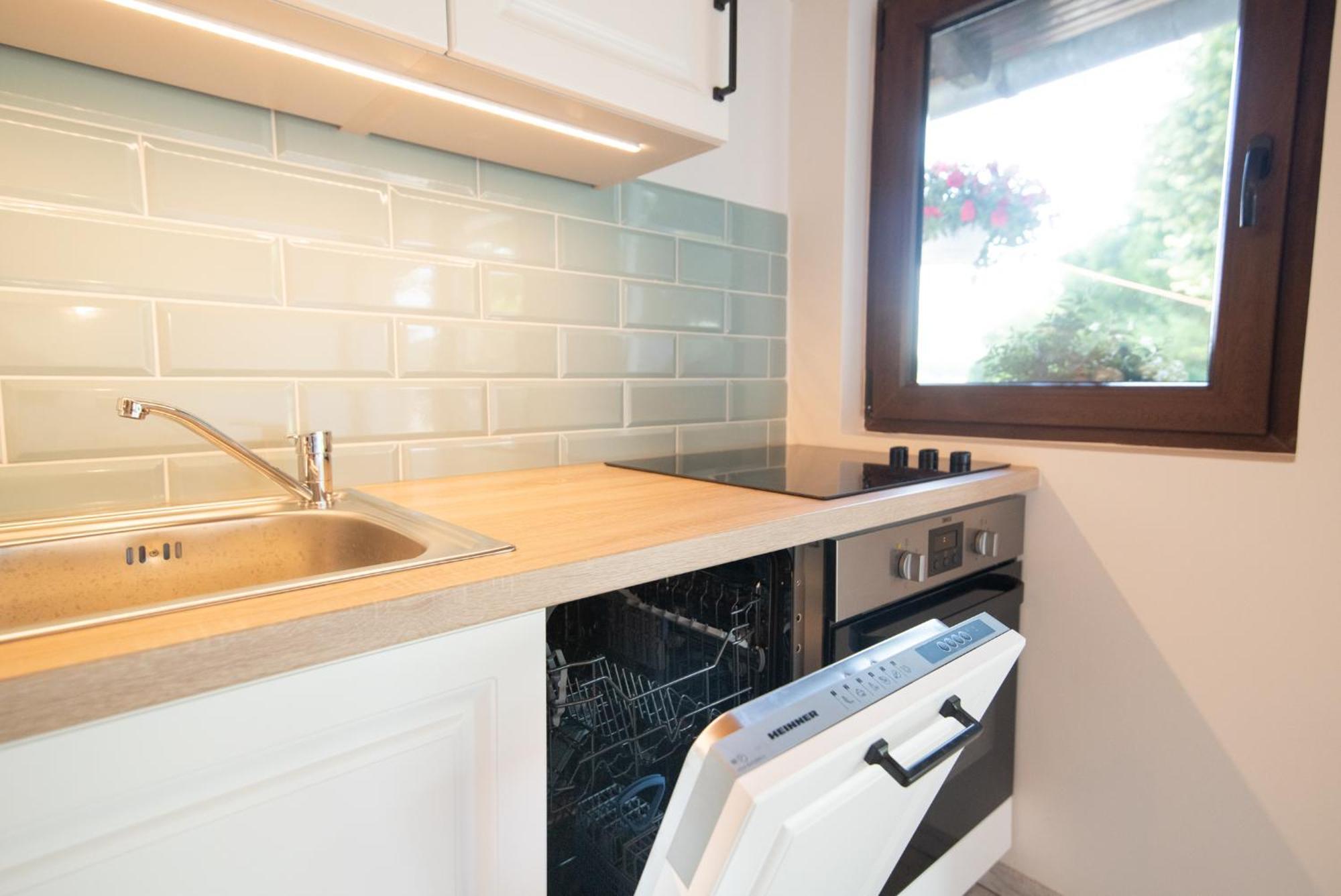 Natura Apartman Tiszafuered Kamer foto